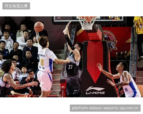 CCTV5直播未开播，北京首钢vs吉林男篮：沃特斯的魔力与布朗的爆发之战！
